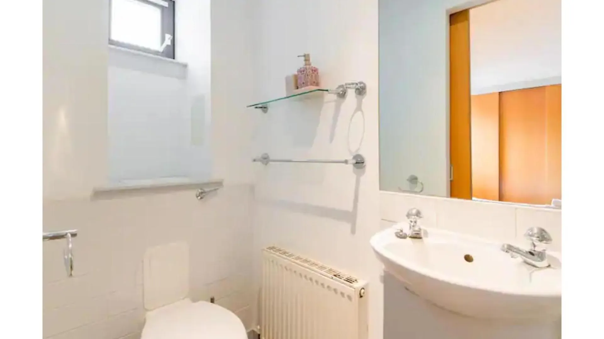 Modern Flat In The Middle Of Old Town Apartment Edinburgh United Kingdom