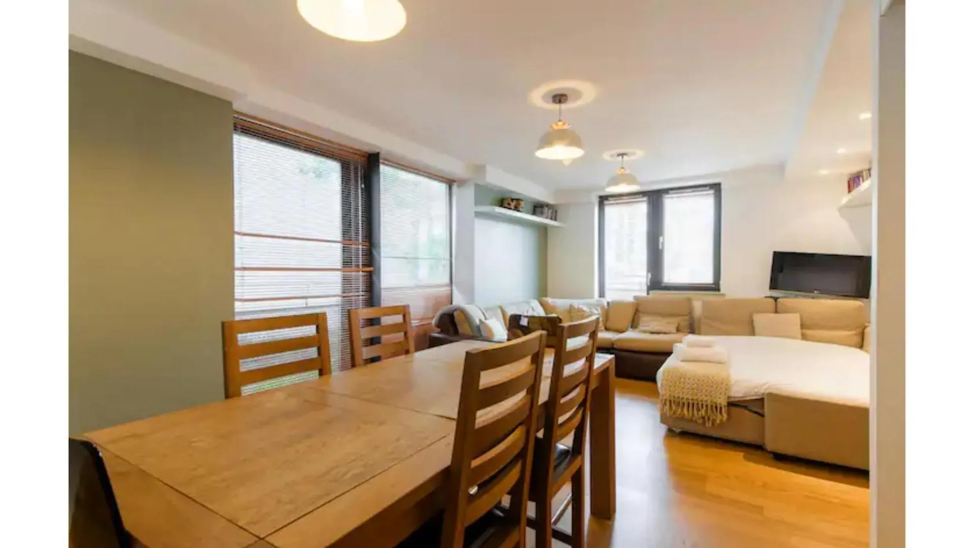 Modern Flat In The Middle Of Old Town Apartment Edinburgh